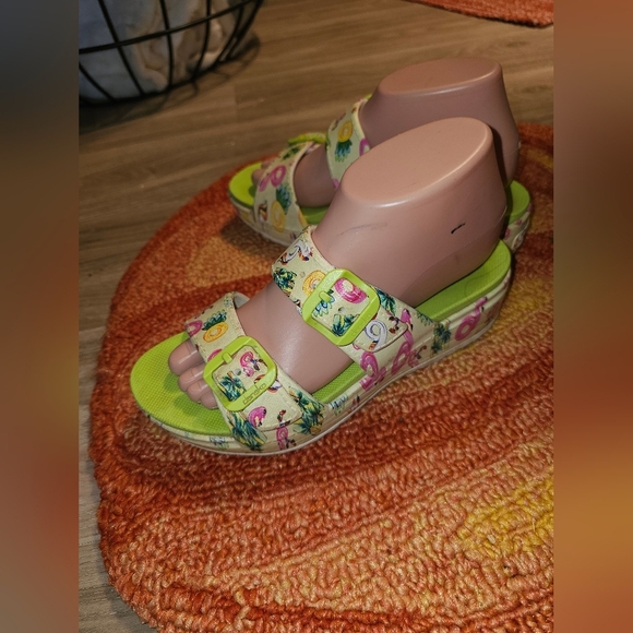 DANSKO 'Kandi' Lime Green Pink Flamingo Adjustable Sandals EVA 6.5-7/37 - Picture 2 of 4